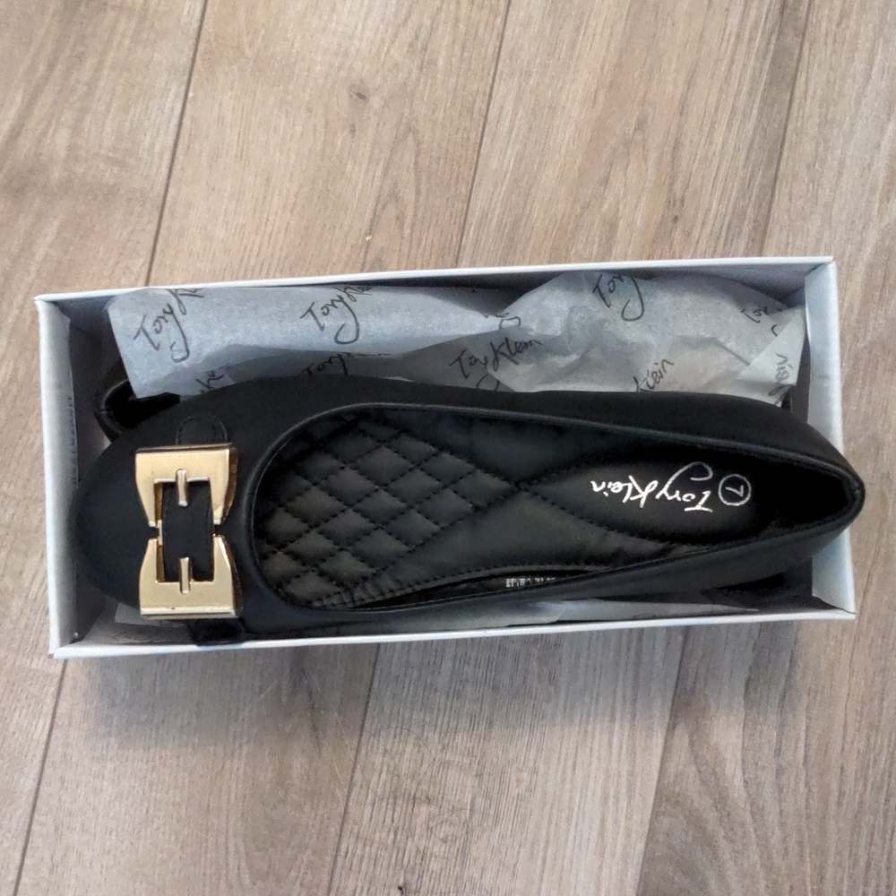 Tory Klein Black Buckle Flat NWT in box